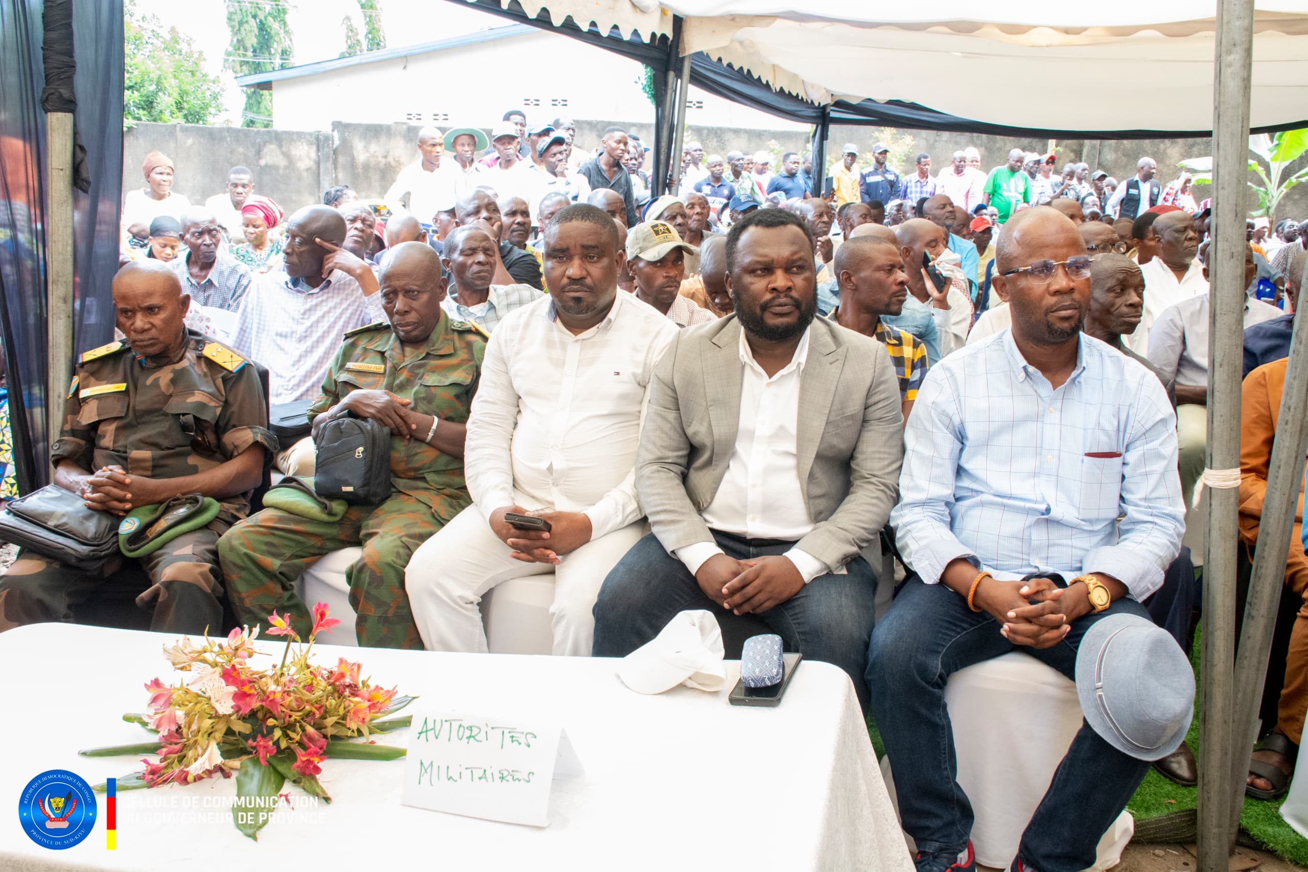 SUD-KIVU : LE VICE-GOUVERNEUR ME JEAN-JACQUES ELAKANO A REÇU LE CONSEILLER GAUTHIER LEPRETRE DE L’AMBASSADE DE FRANCE EN RDC AVANT DE PARTICIPER À LA CÉRÉMONIE DE LEVÉE DE DEUIL DU NOTABLE ZERUBABERI.